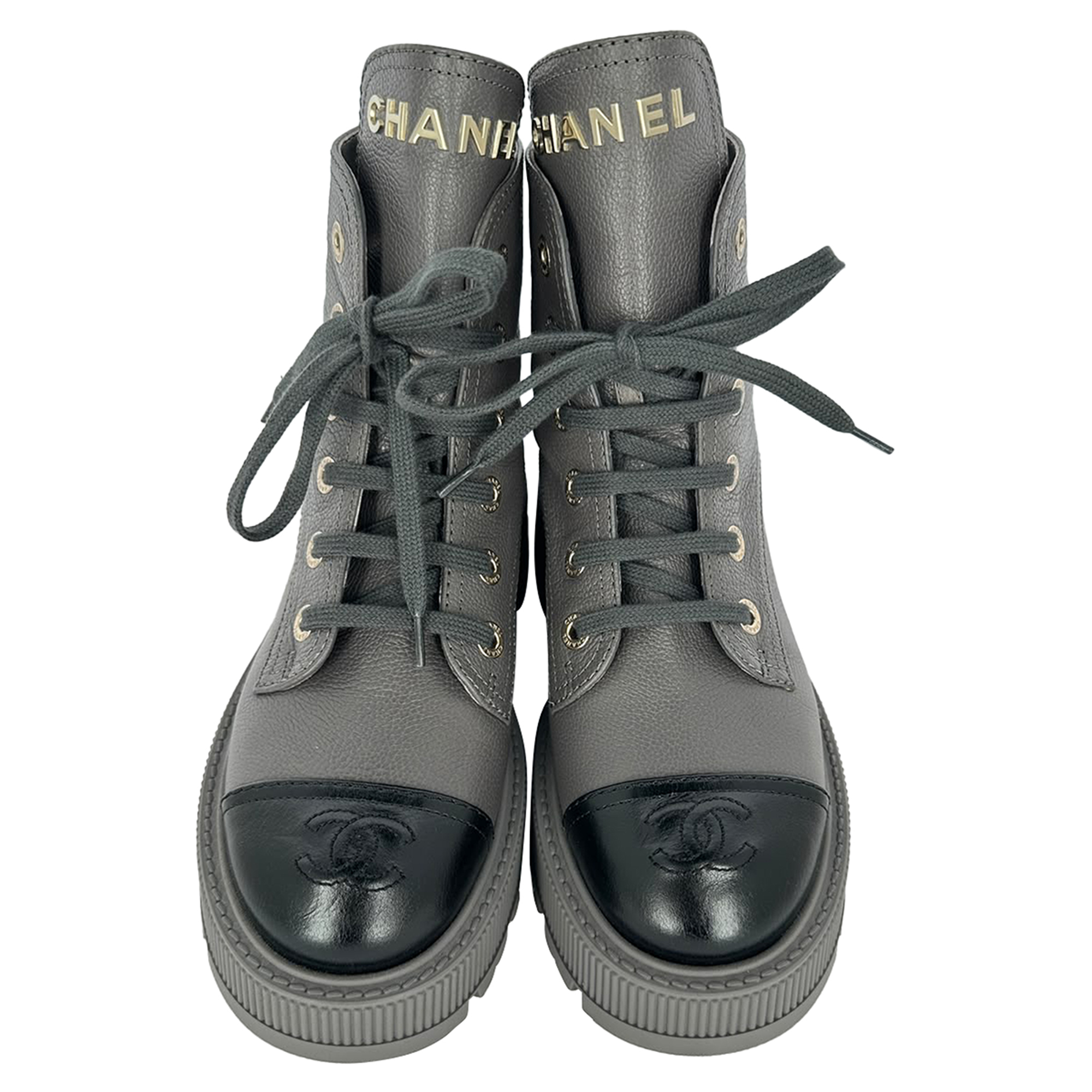 Chanel CC veterlaarzen in grijs leer