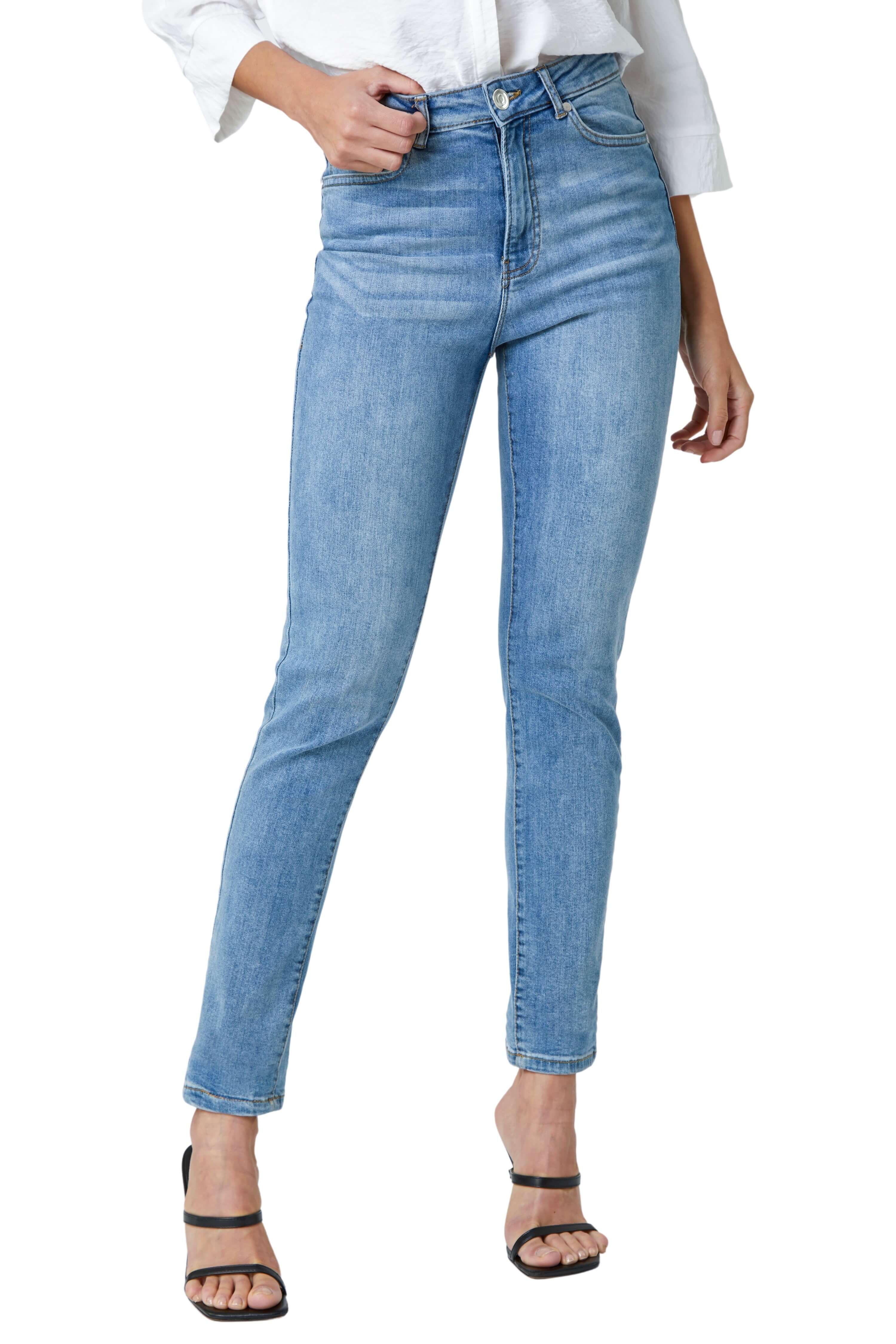 Roman Women's Blue Slim Leg Stretch Mom Jeans Size 20 - Image 2