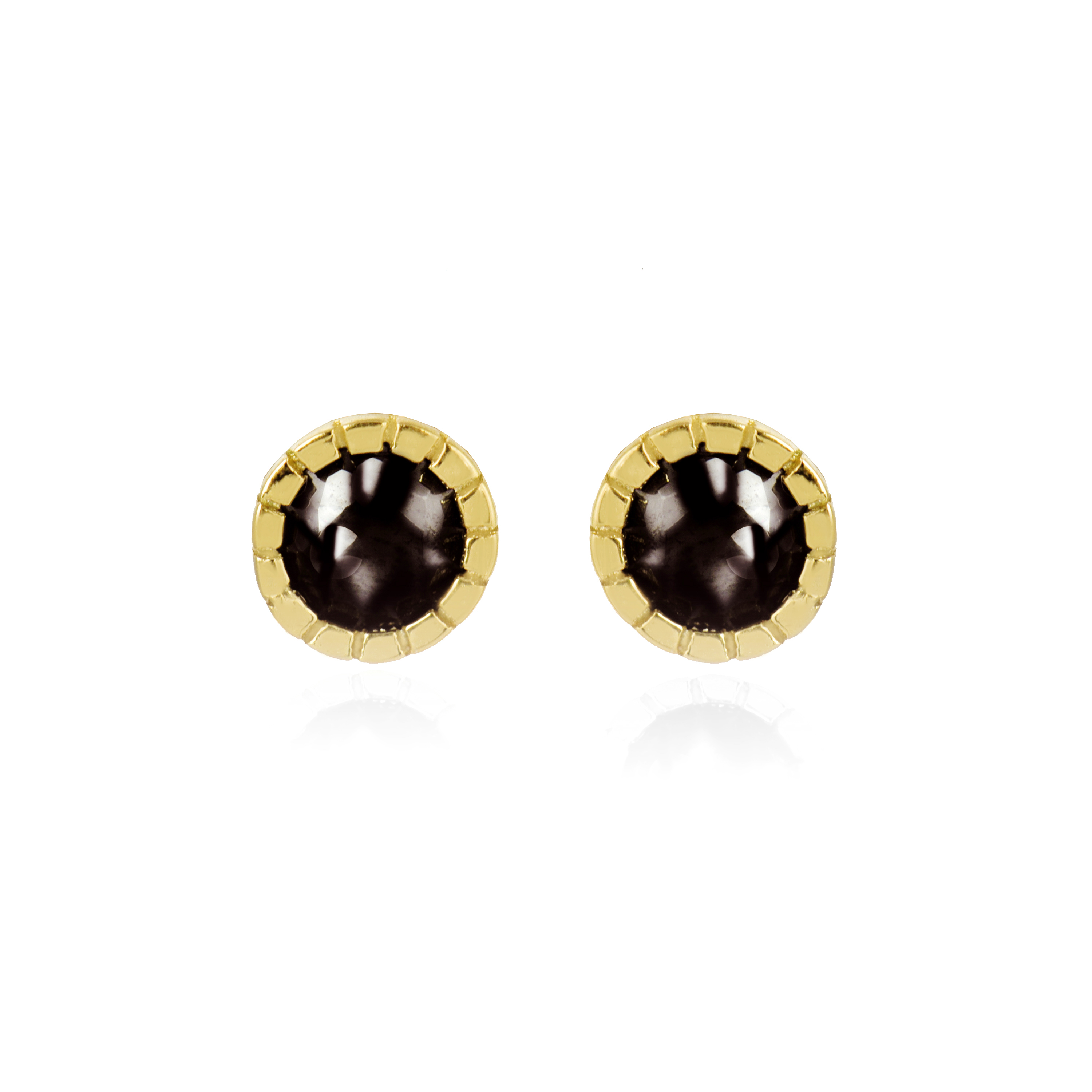 naadim-örhängen i 925 sterling silver och onyx zirkonia 18K guldpläterad finish