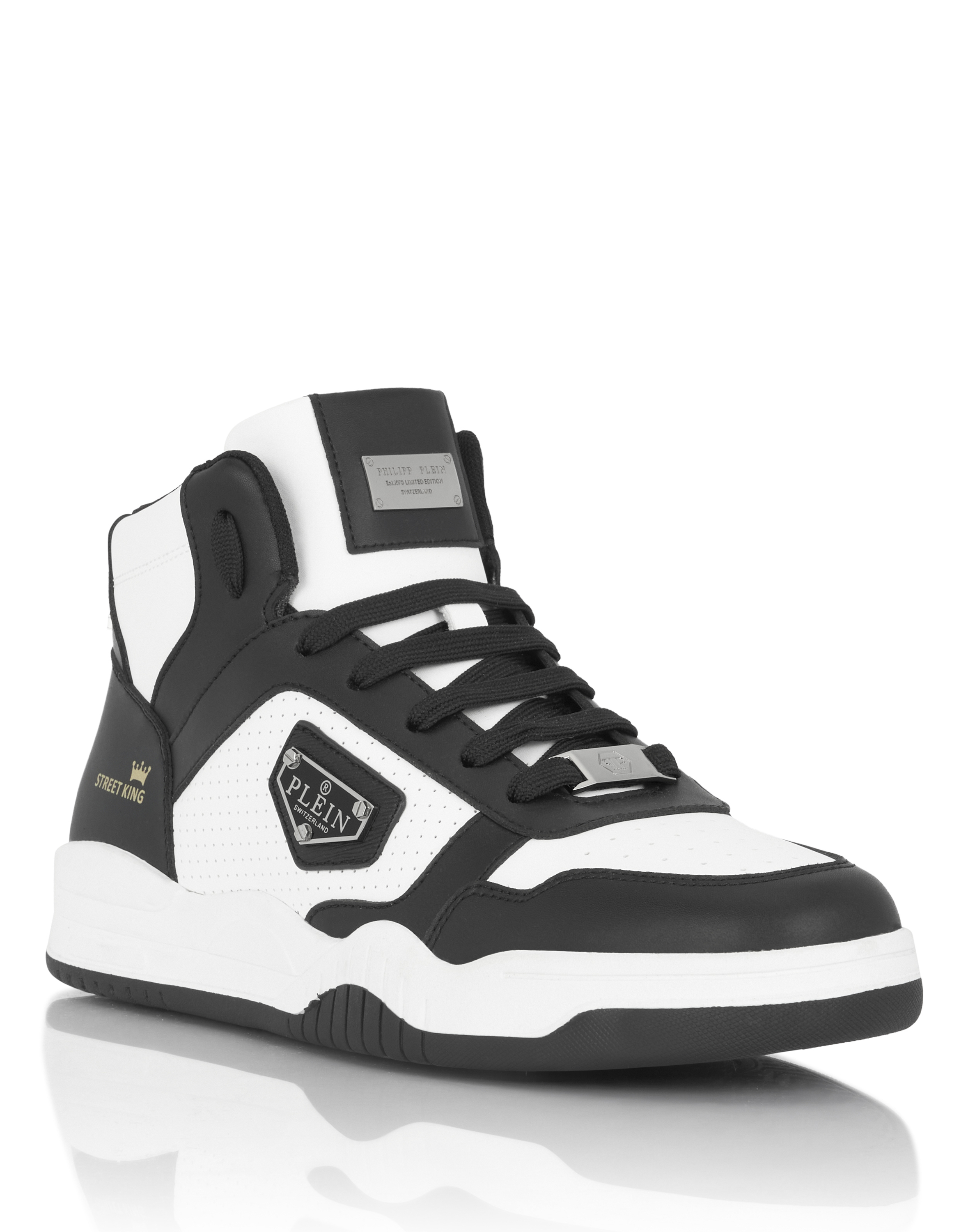 Mid-Top Sneakers Street