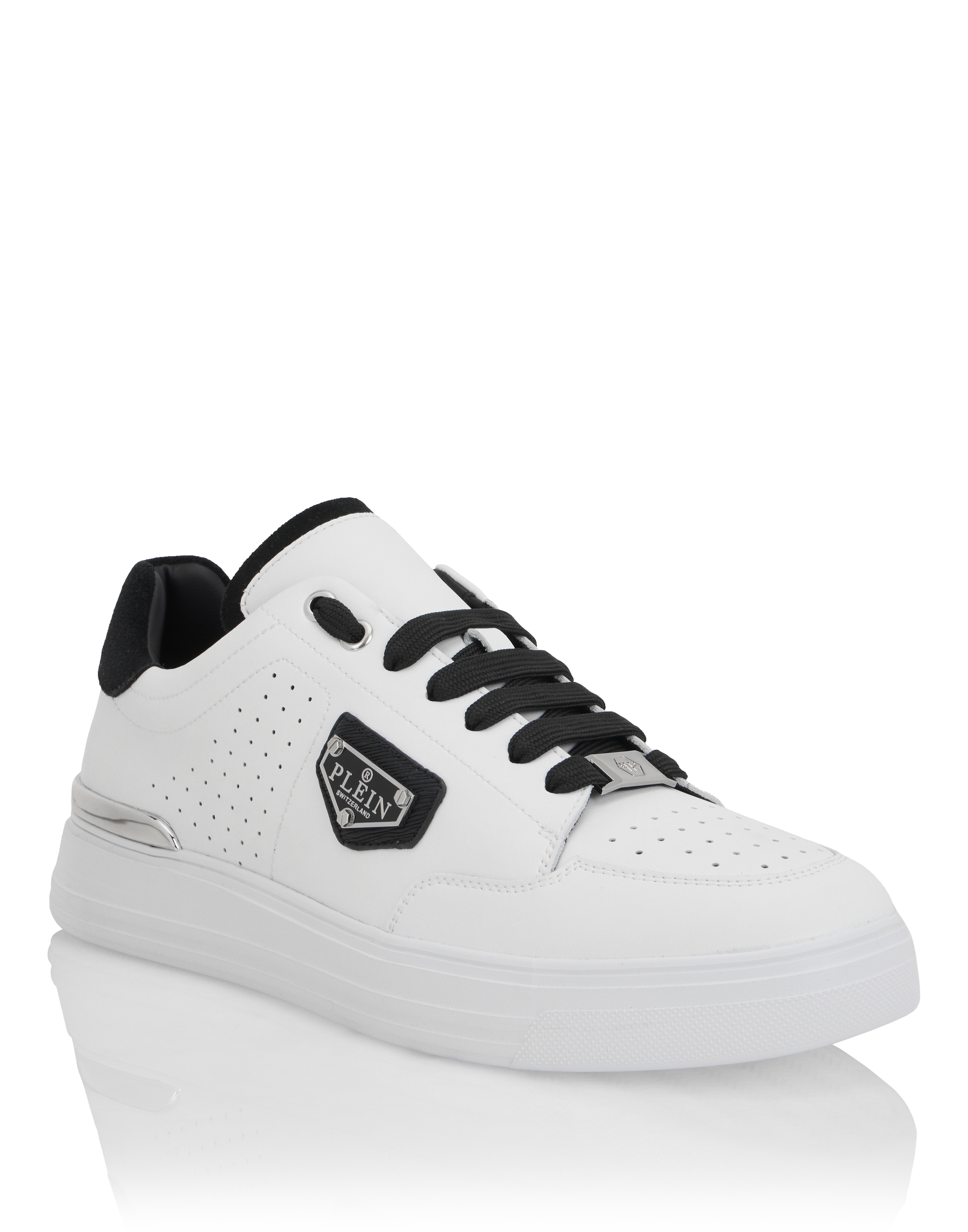Lo-Top Sneakers