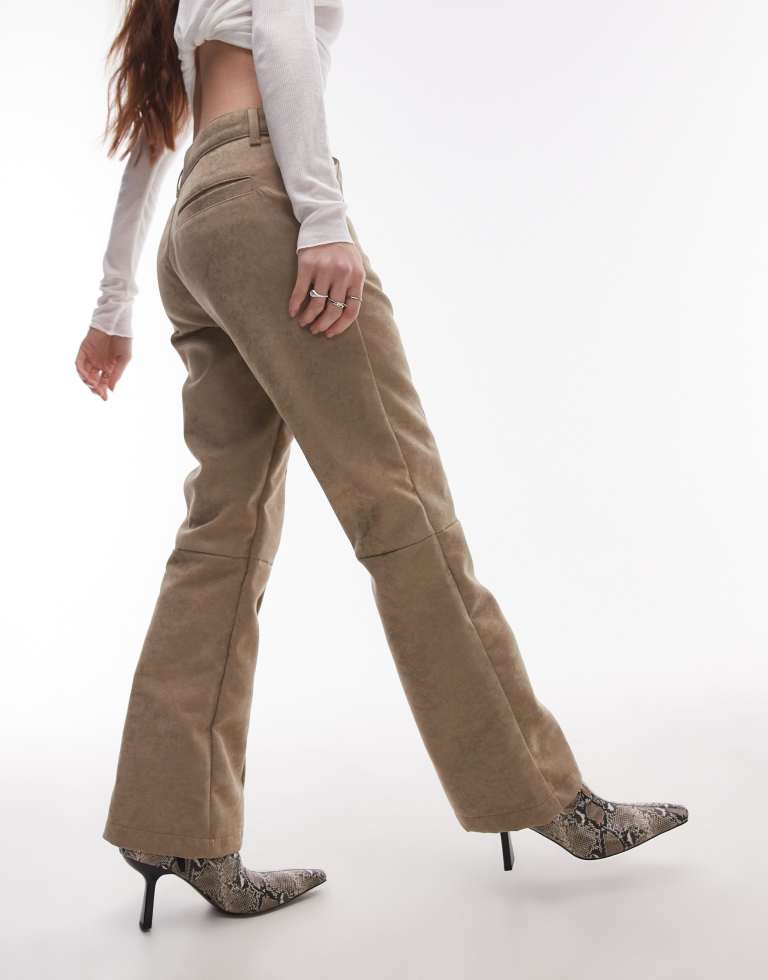 TOPSHOP imitación gam suede korta kick flare byxor i ljus dam – bild 2
