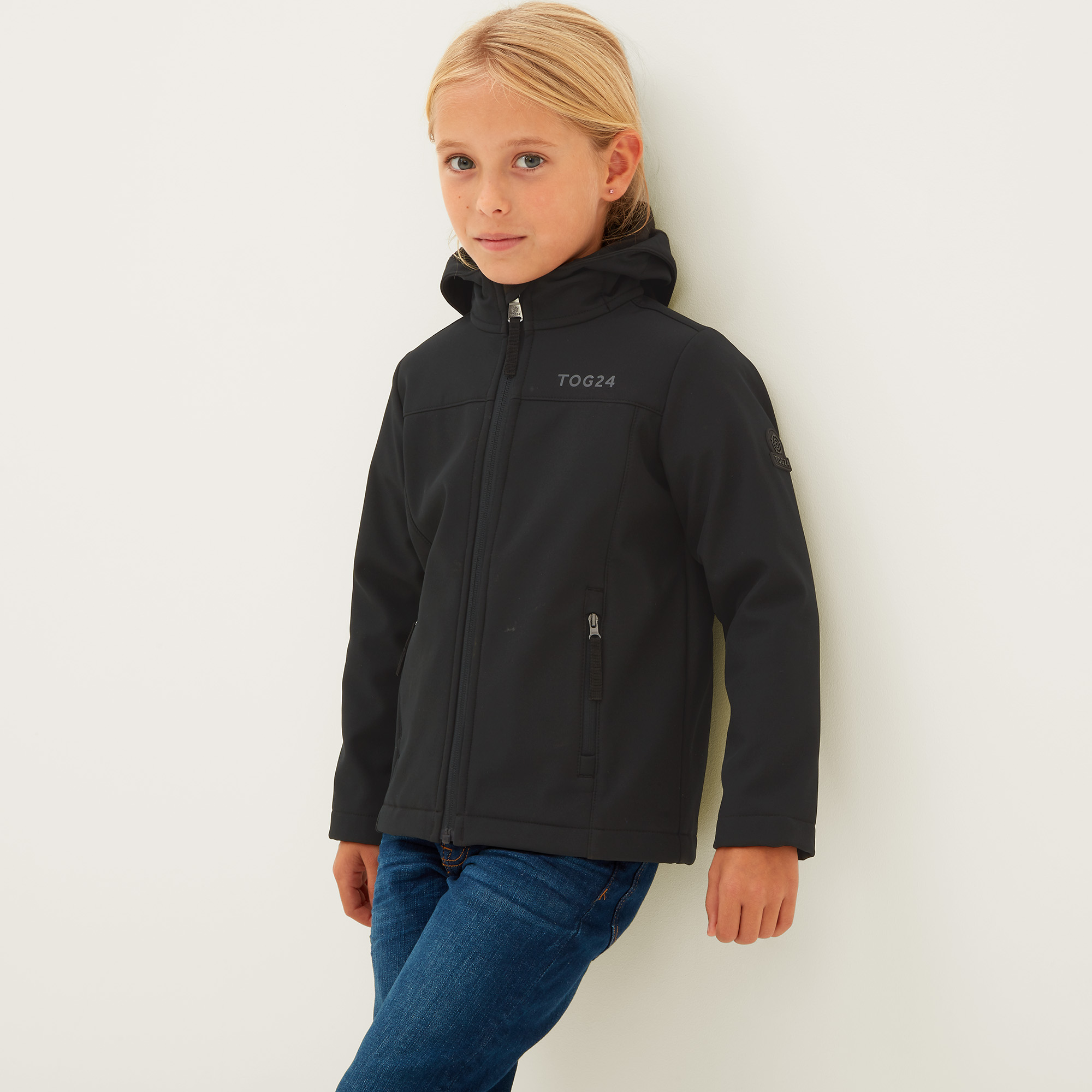 TOG24 Childrens Unisex Koroma Kids Softshell Hooded Jacket Black - Size 6-7Y - Image 4