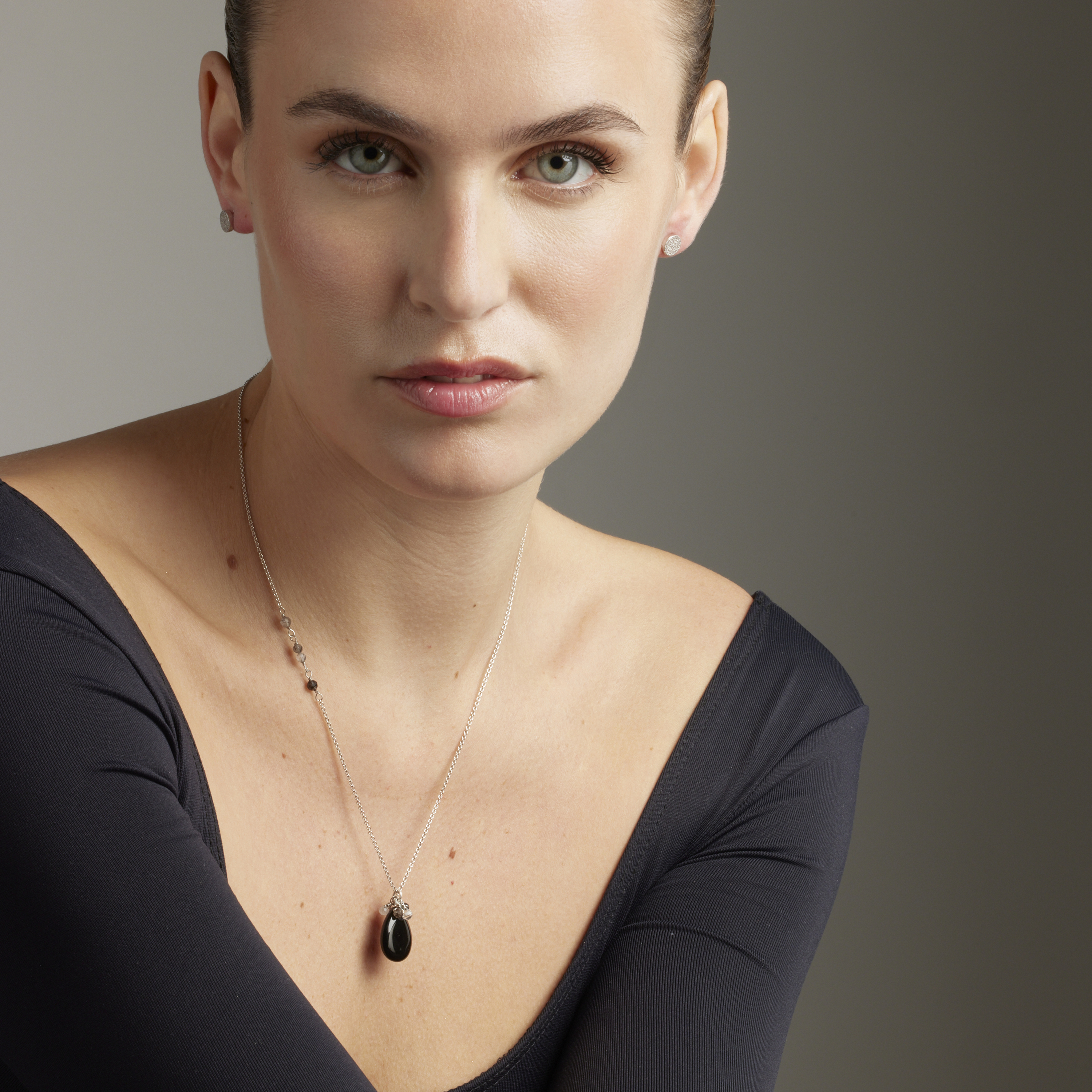 Luxenter adak-halsband tillverkat av metallegering och rodiumpläterad onyx dam – bild 2