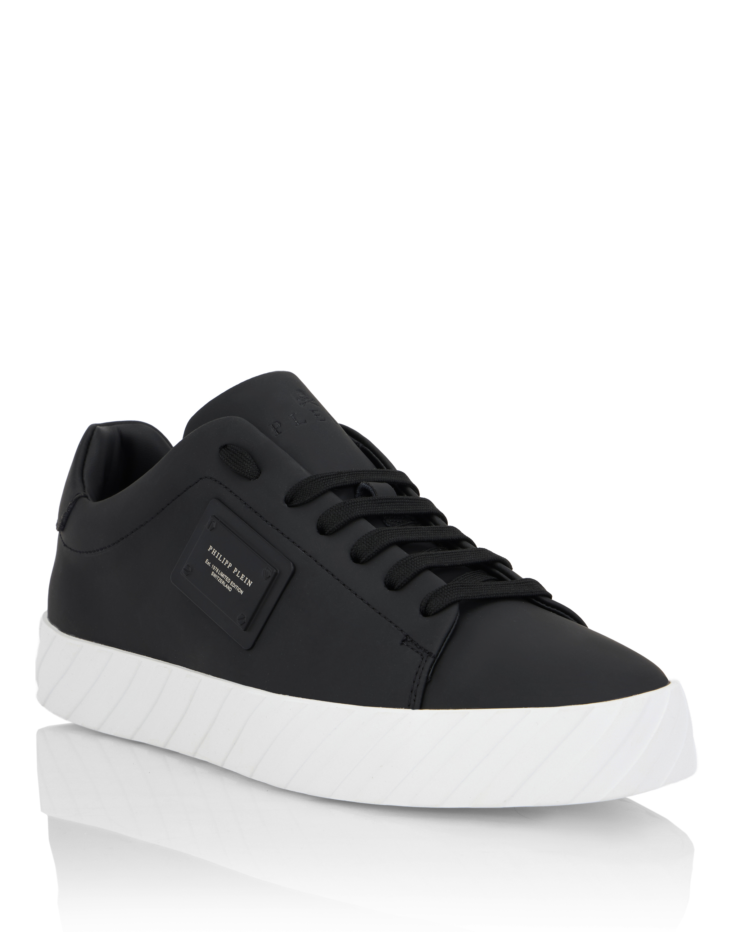 Lo-Top Sneakers Placca